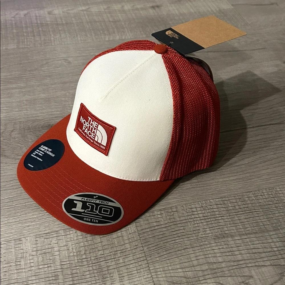 THE NORTH FACE | KEEP IT PATCHED TRUCKER IRON CLAY/WHITE